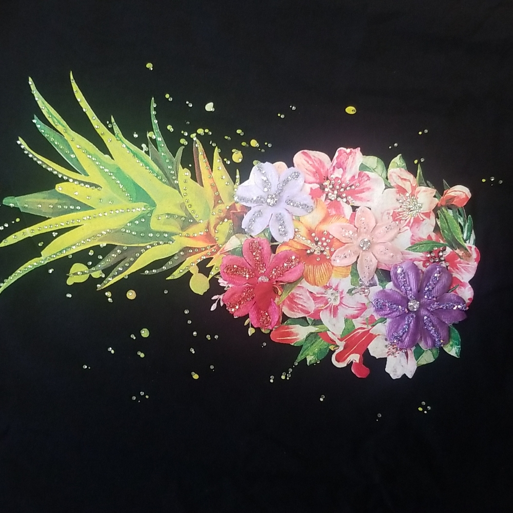 Women’s Short Sleeve Black Tee with Vibrant Pineapple Floral Graphic